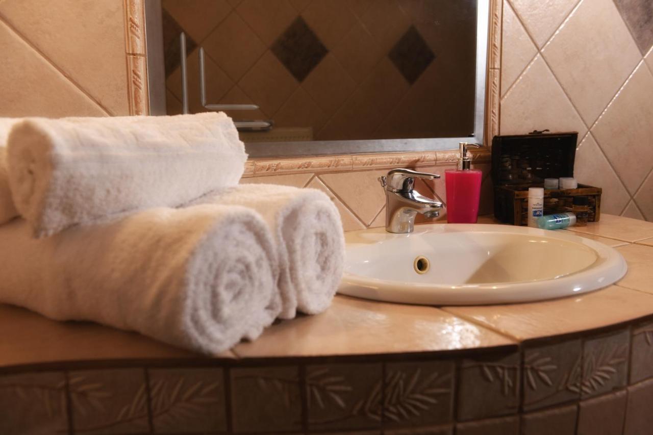 Hotel Epavlis Káto Poróïa Екстериор снимка